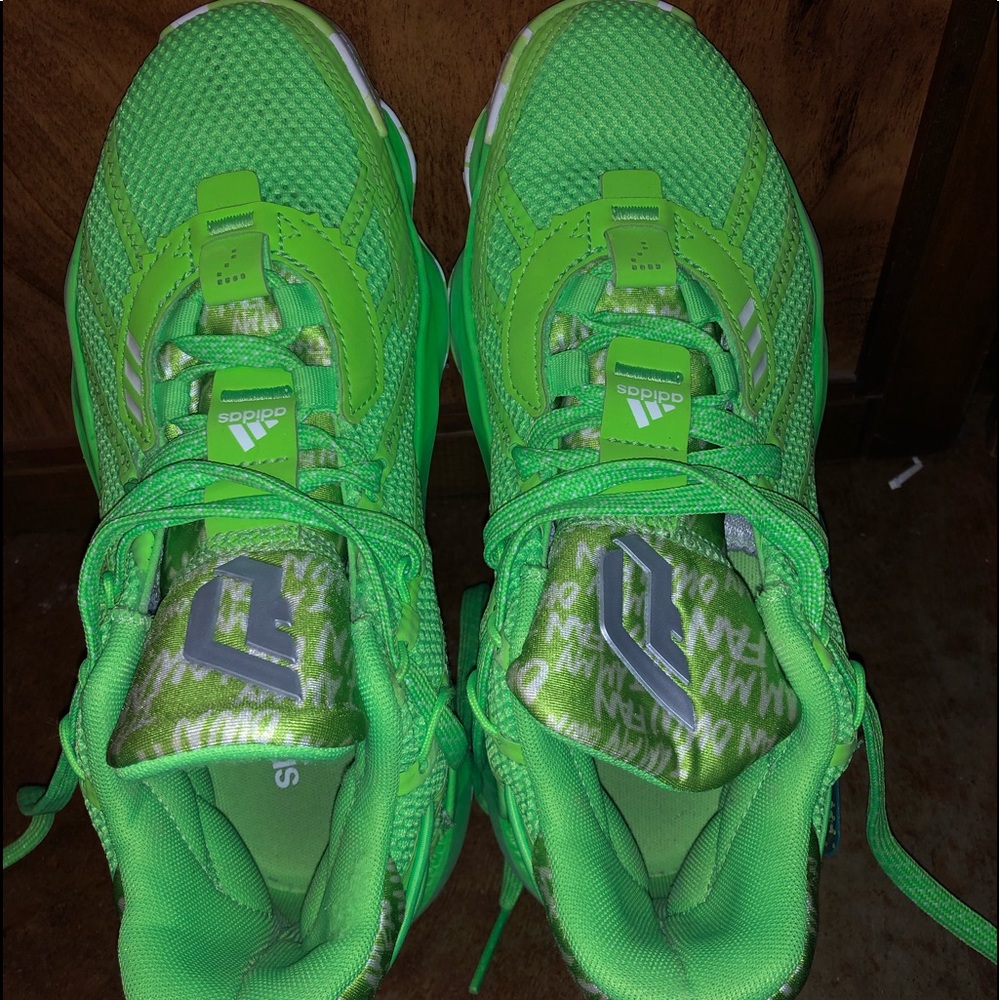 Adidas Dame 7 “I am my own fan” basketball shoes